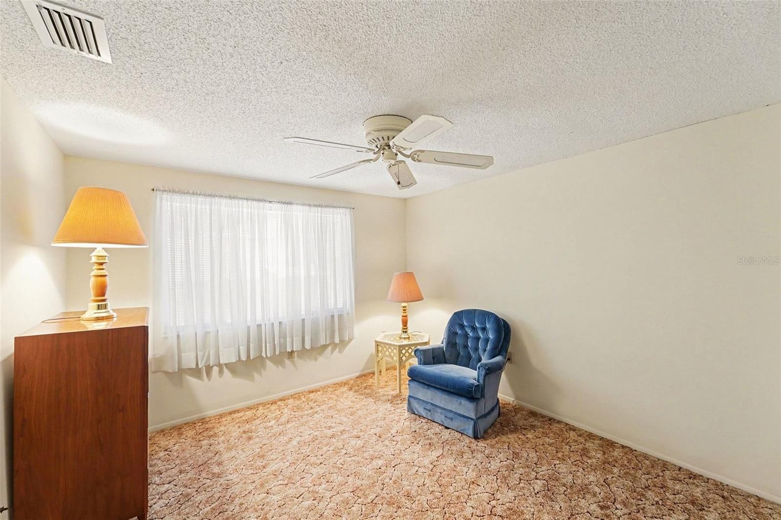 Image 15 of 18 For 1529 Coachlight Way