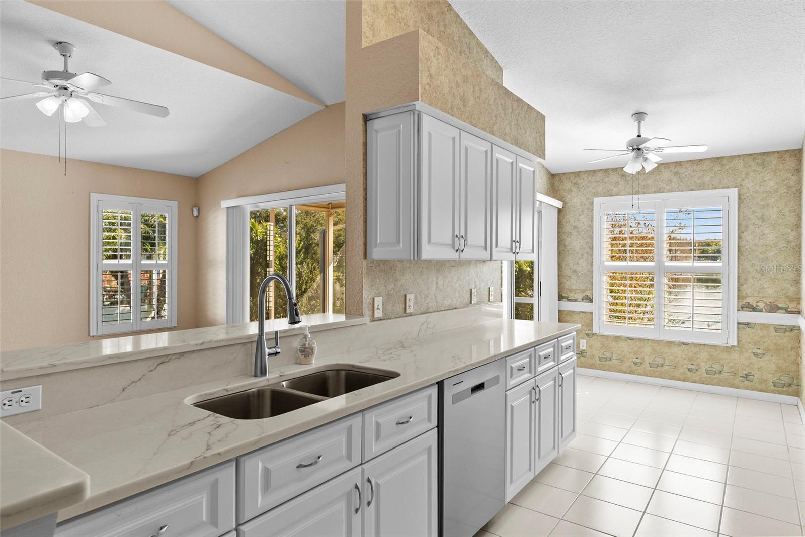 Image 14 of 54 For 1743 Lake Heron