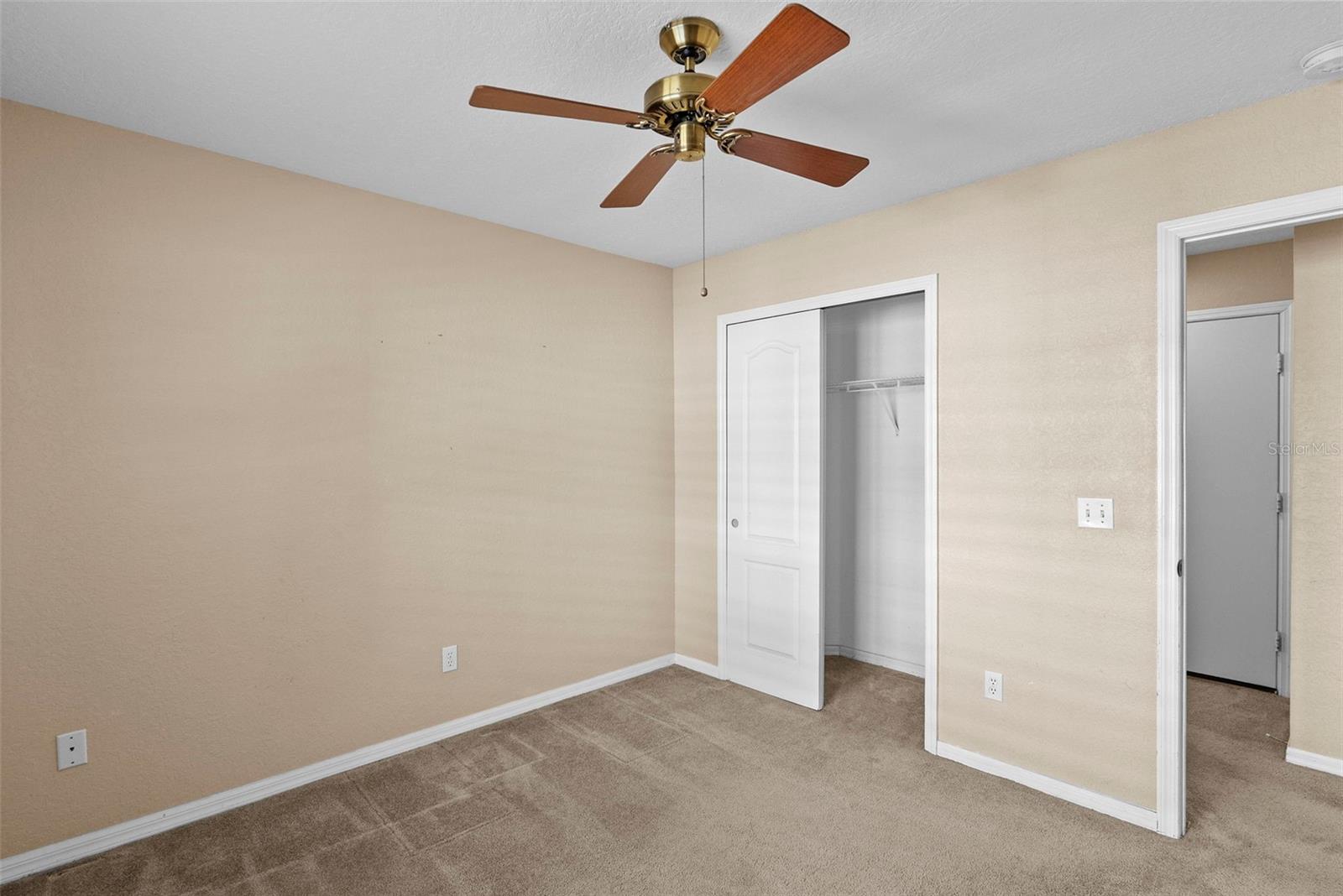 Image 29 of 54 For 1743 Lake Heron