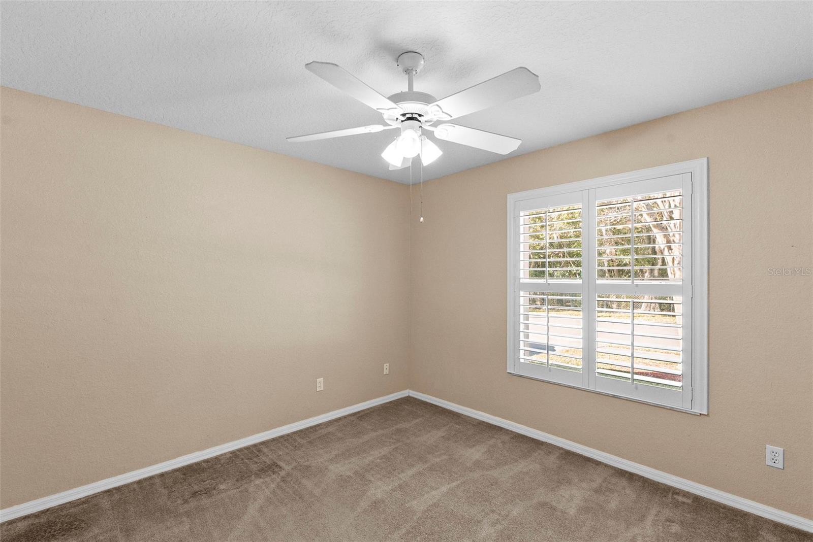 Image 31 of 54 For 1743 Lake Heron