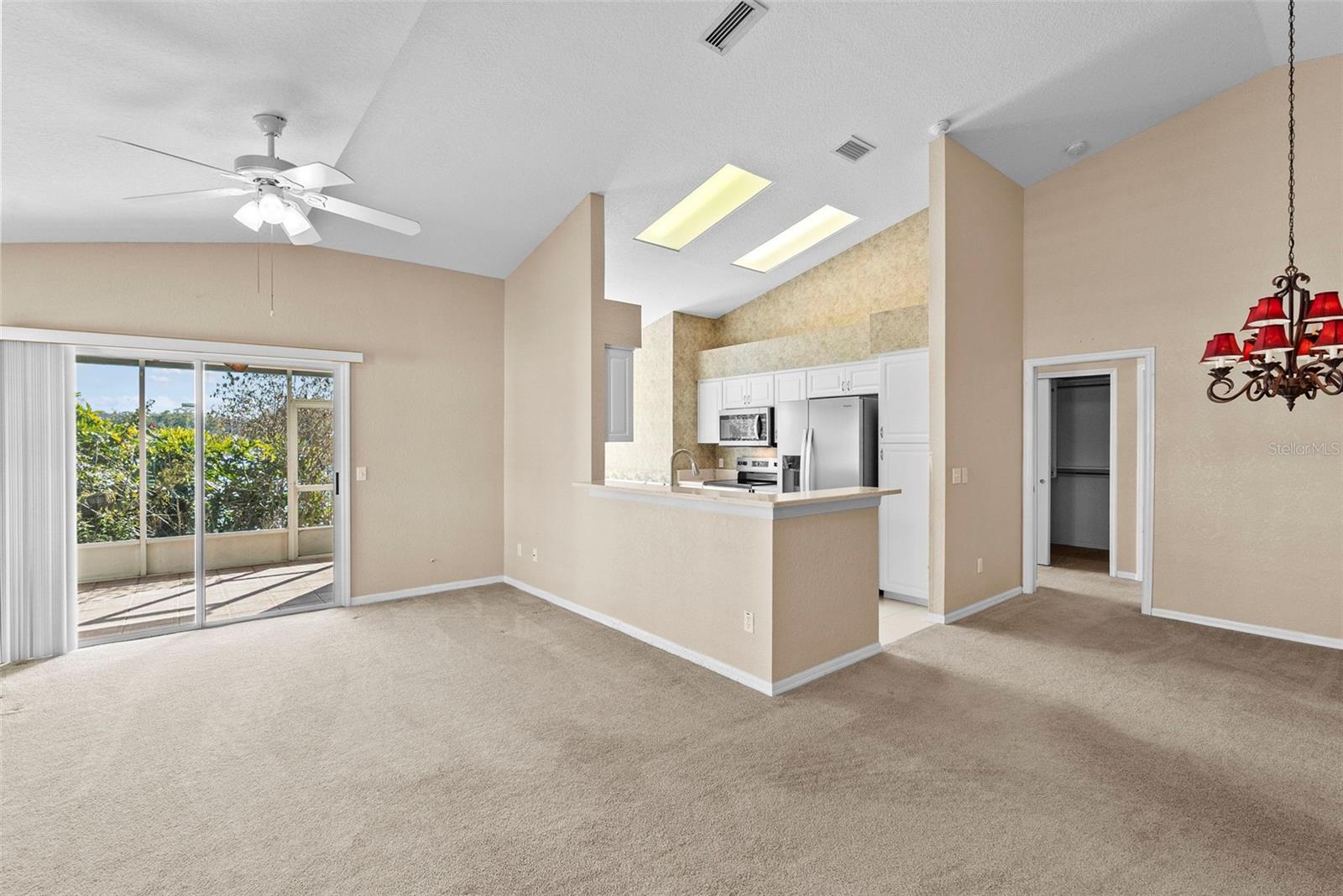 Image 4 of 54 For 1743 Lake Heron