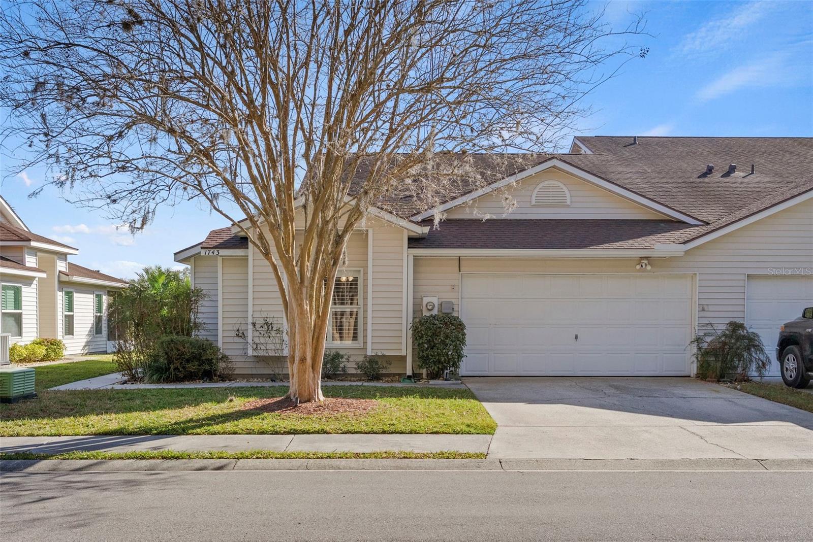 Image 42 of 54 For 1743 Lake Heron