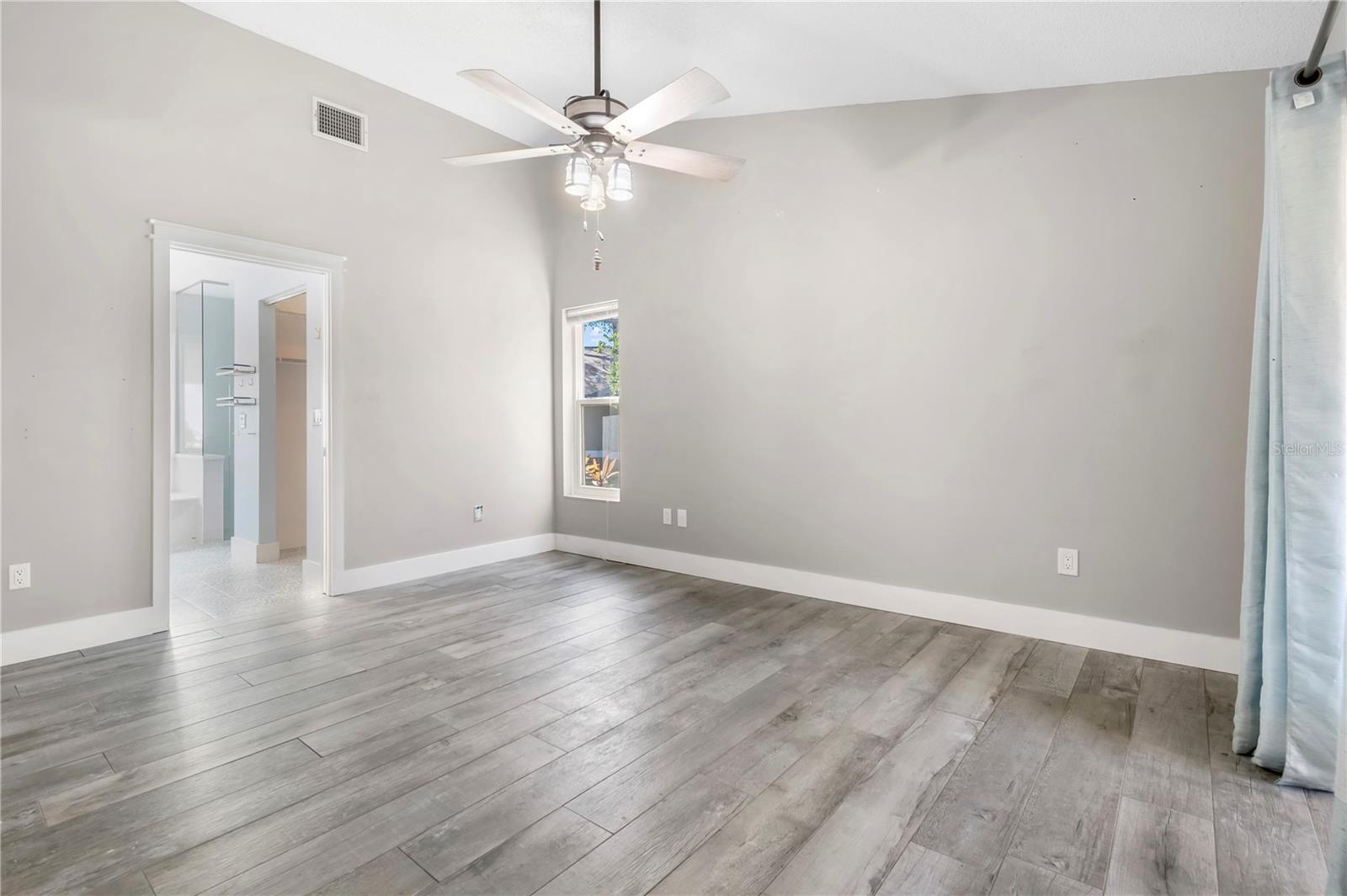 Image 19 of 68 For 1684 Fry Court