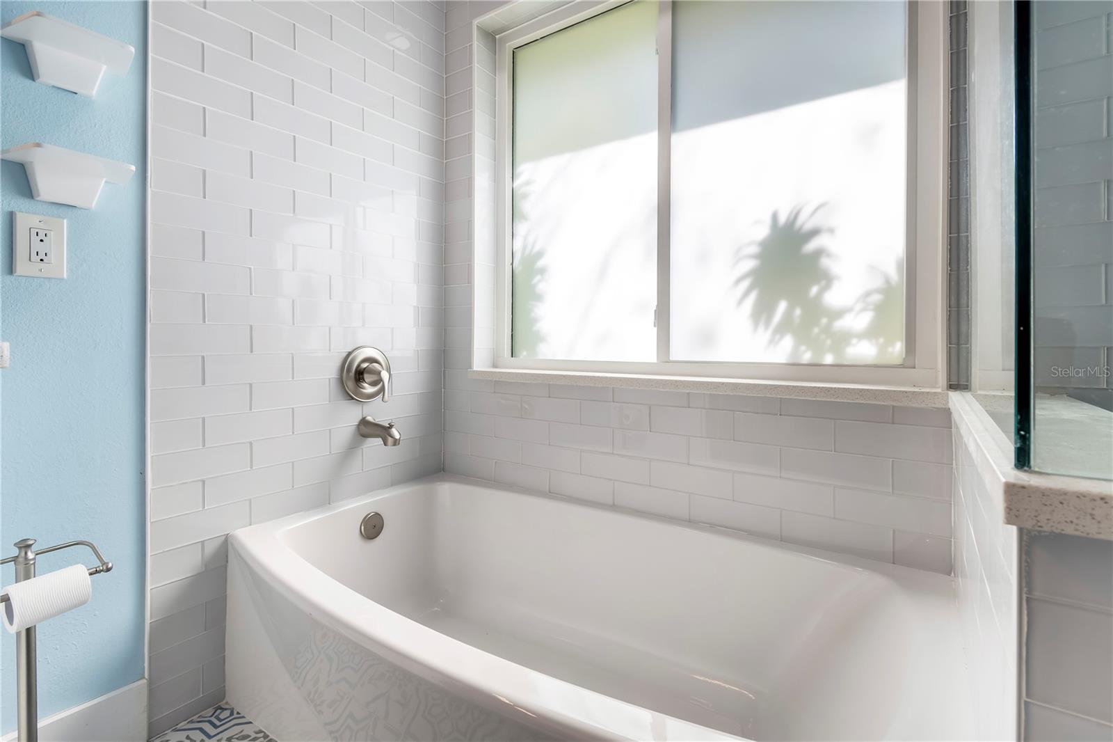 Image 26 of 68 For 1684 Fry Court