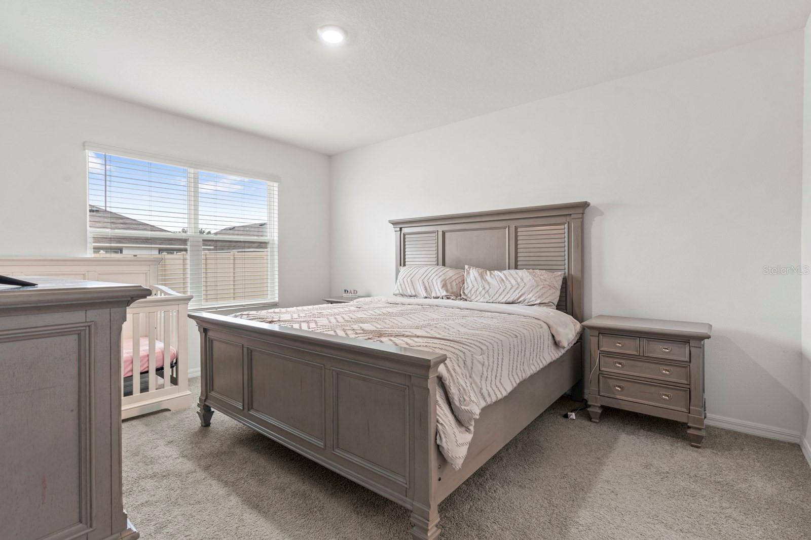 Listing photo id 15 for 3505 Thistle Bank Court