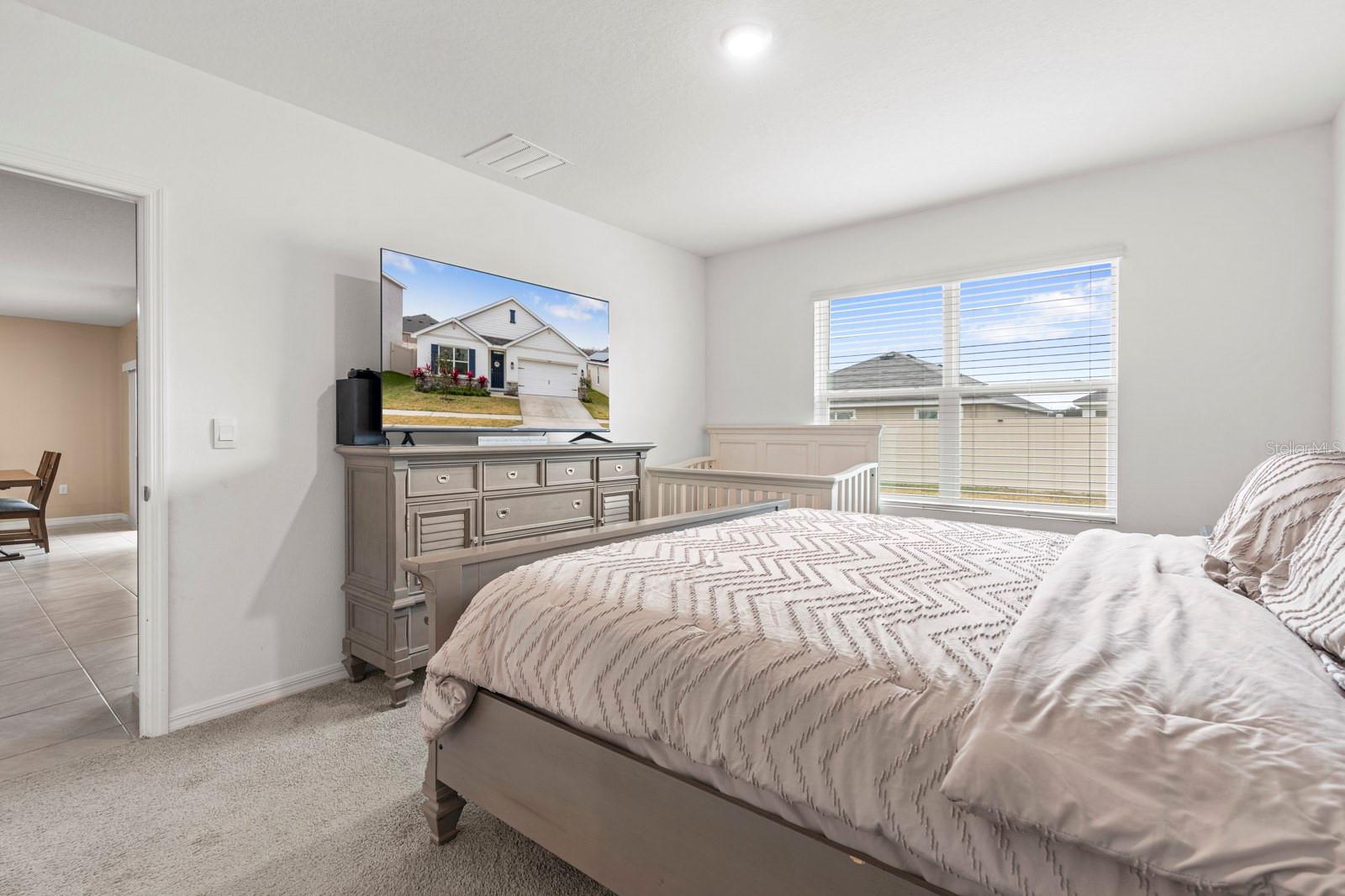 Listing photo id 17 for 3505 Thistle Bank Court