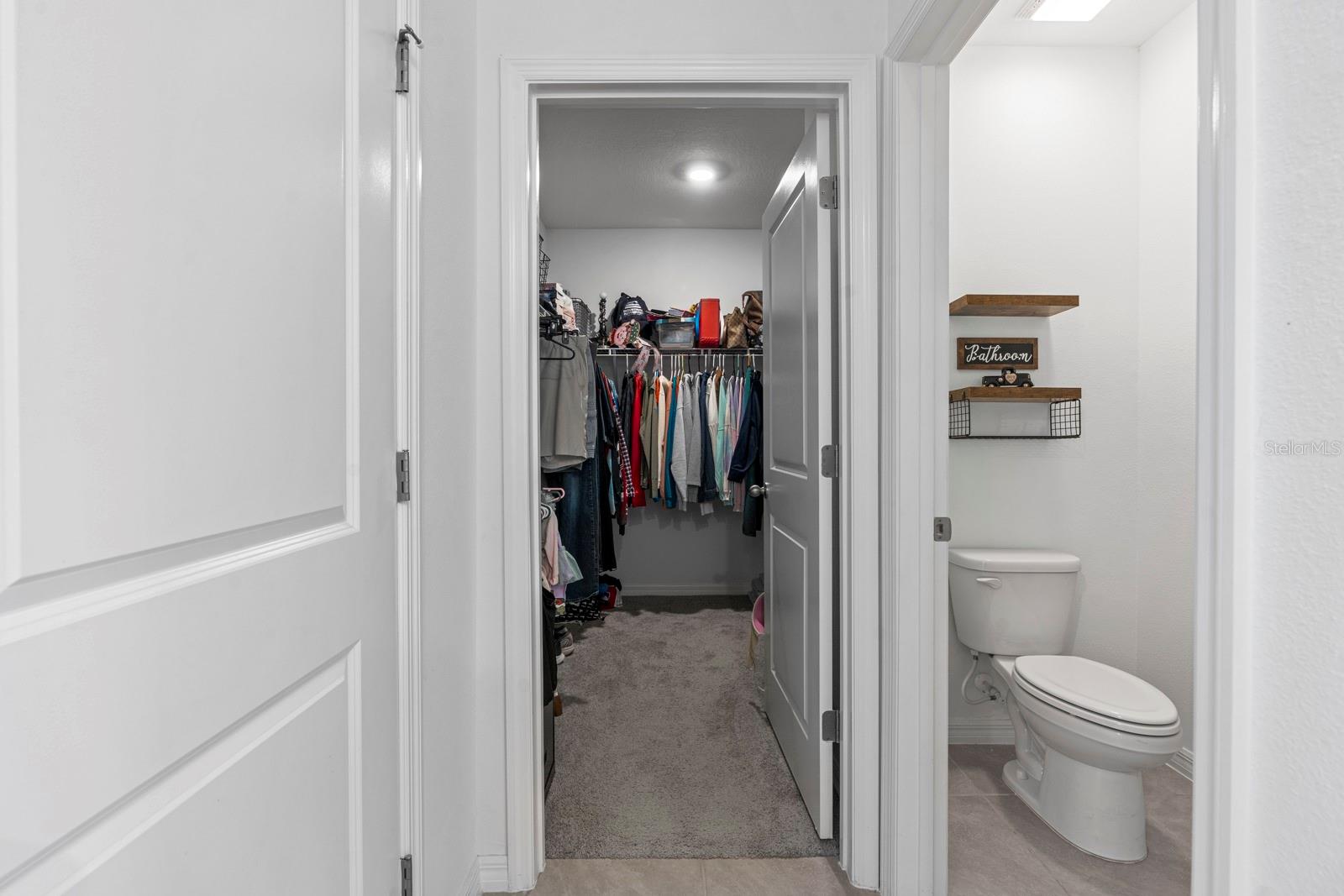 Listing photo id 21 for 3505 Thistle Bank Court