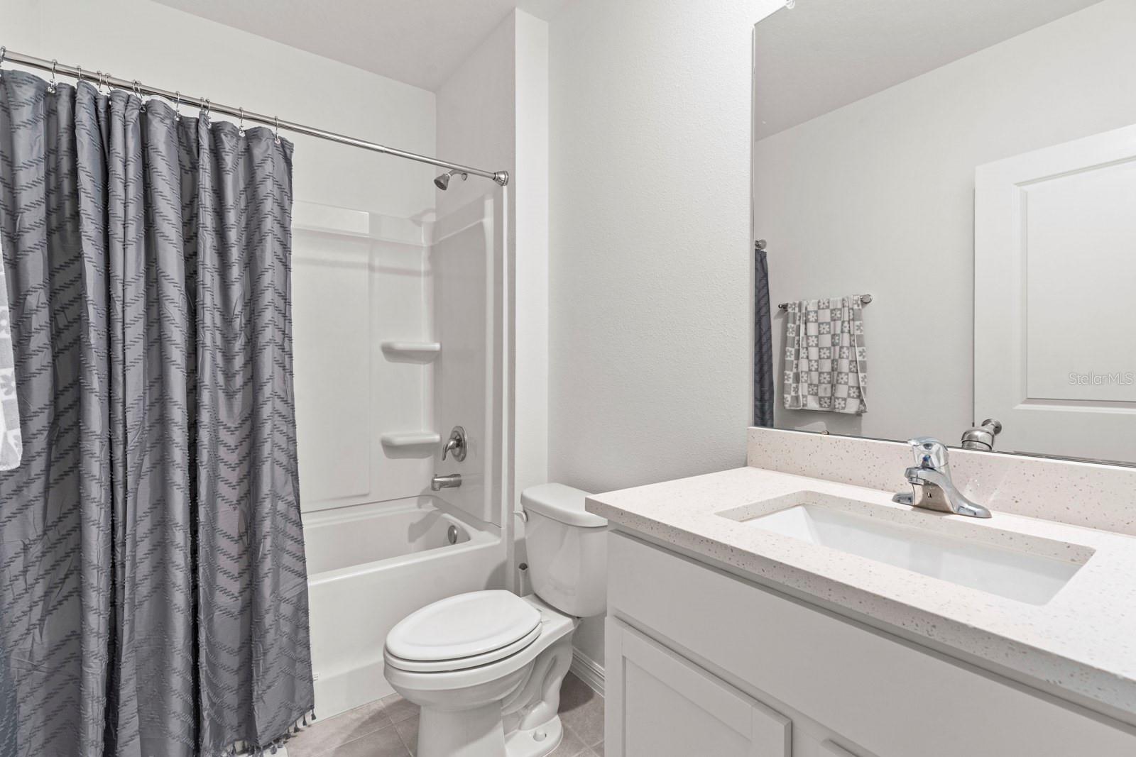 Listing photo id 24 for 3505 Thistle Bank Court