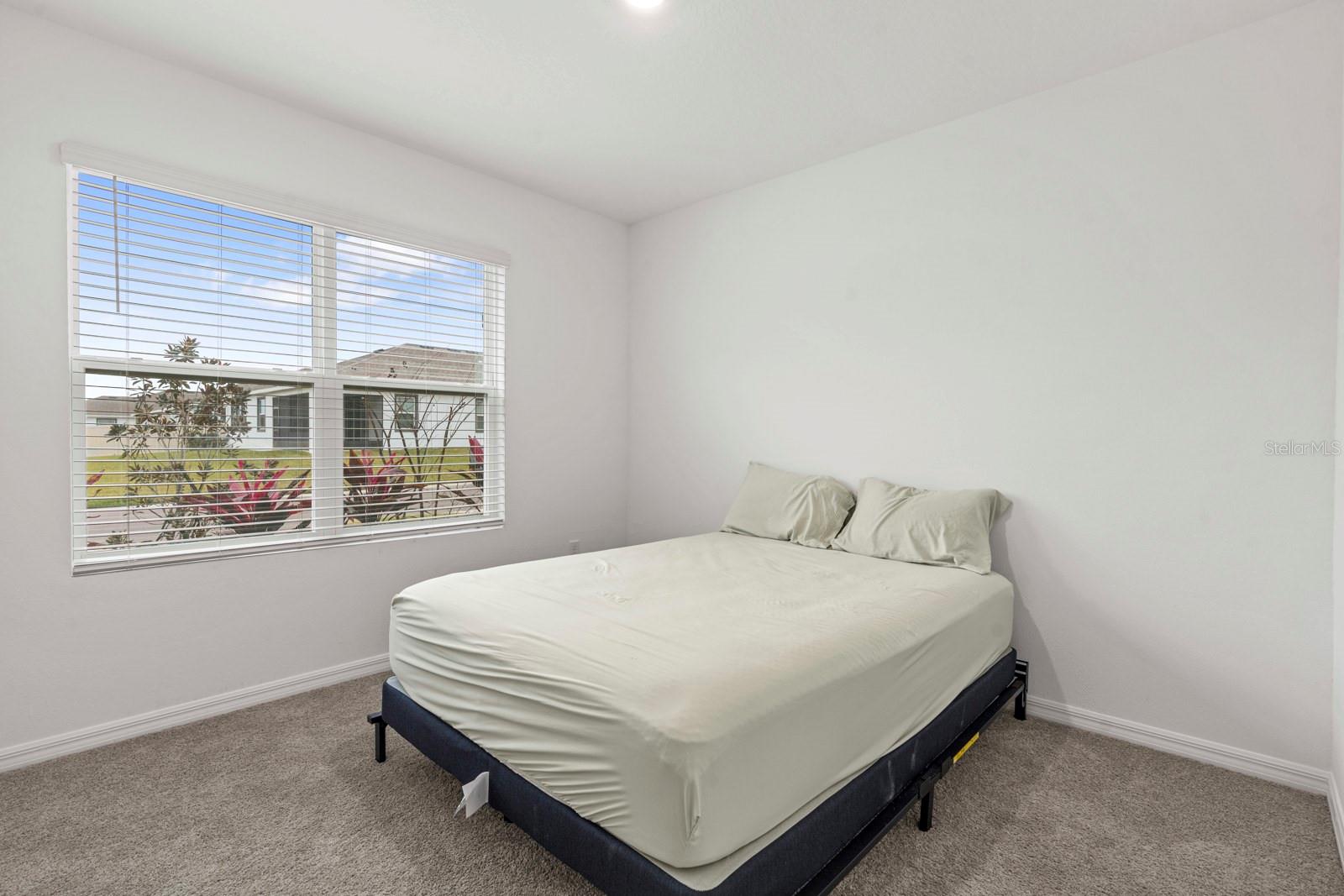 Listing photo id 26 for 3505 Thistle Bank Court