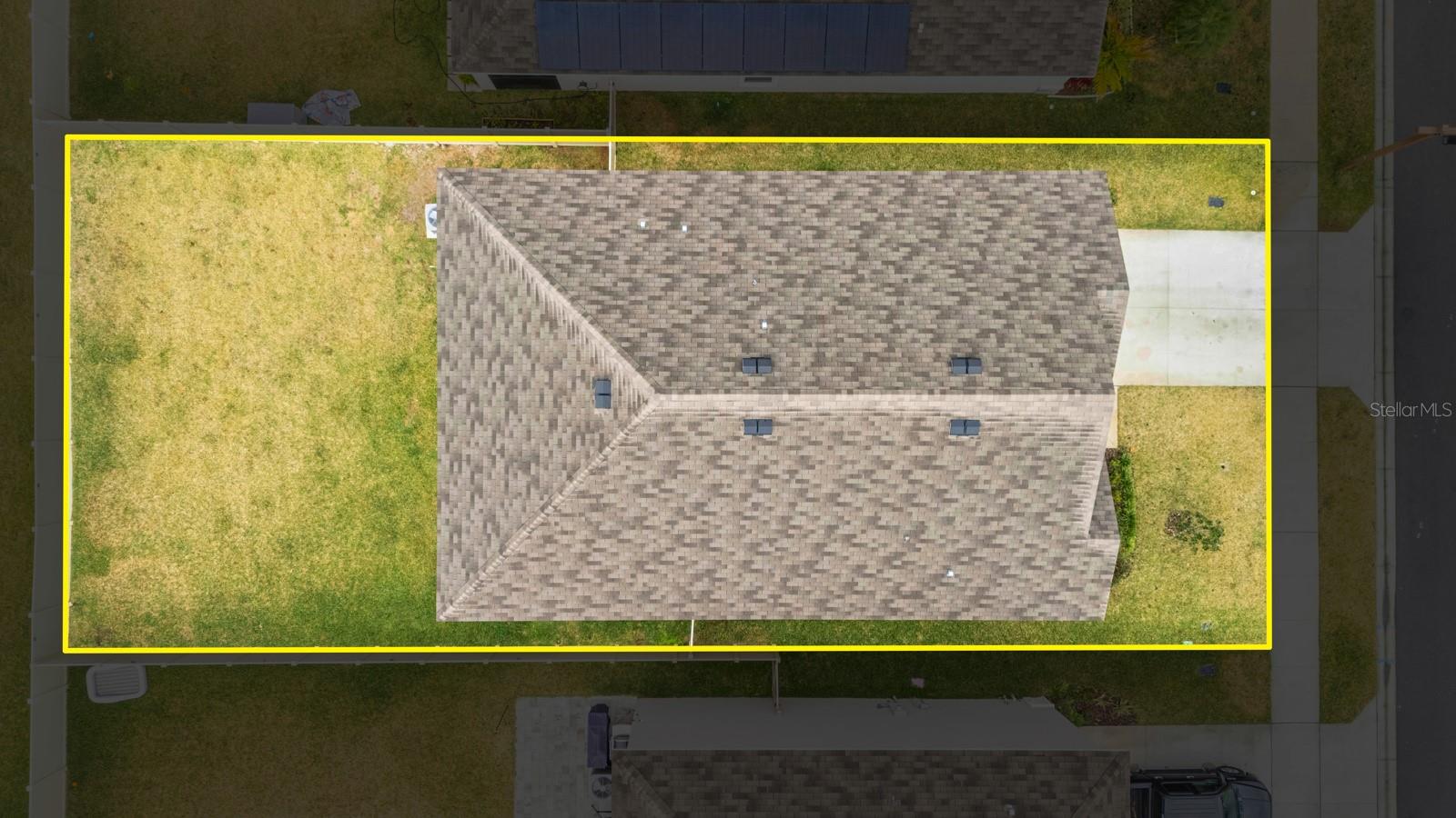 Listing photo id 47 for 3505 Thistle Bank Court