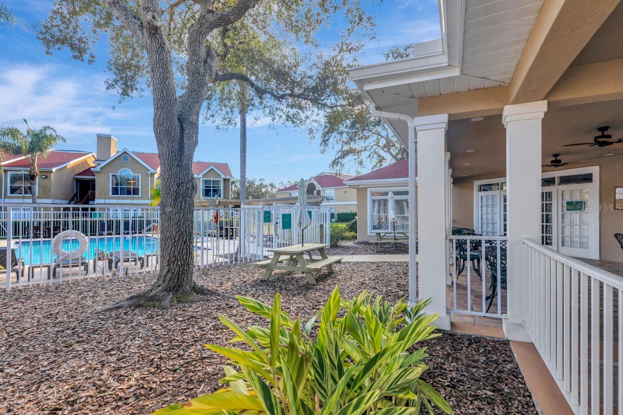 Listing photo id 32 for 9481 Highland Oak Drive 1506