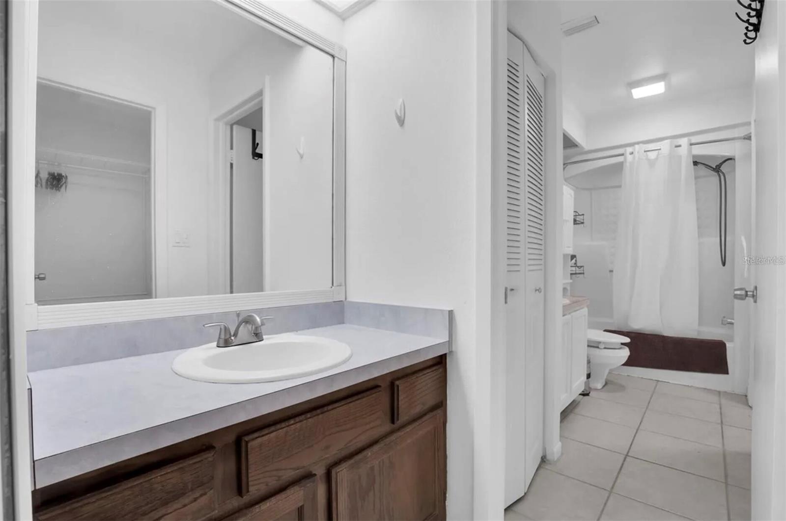 Image 4 of 15 For 7360 Ulmerton Road 2b