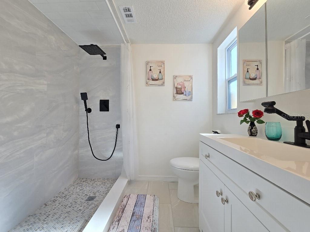 Image 12 of 24 For 11225 Snyder Avenue