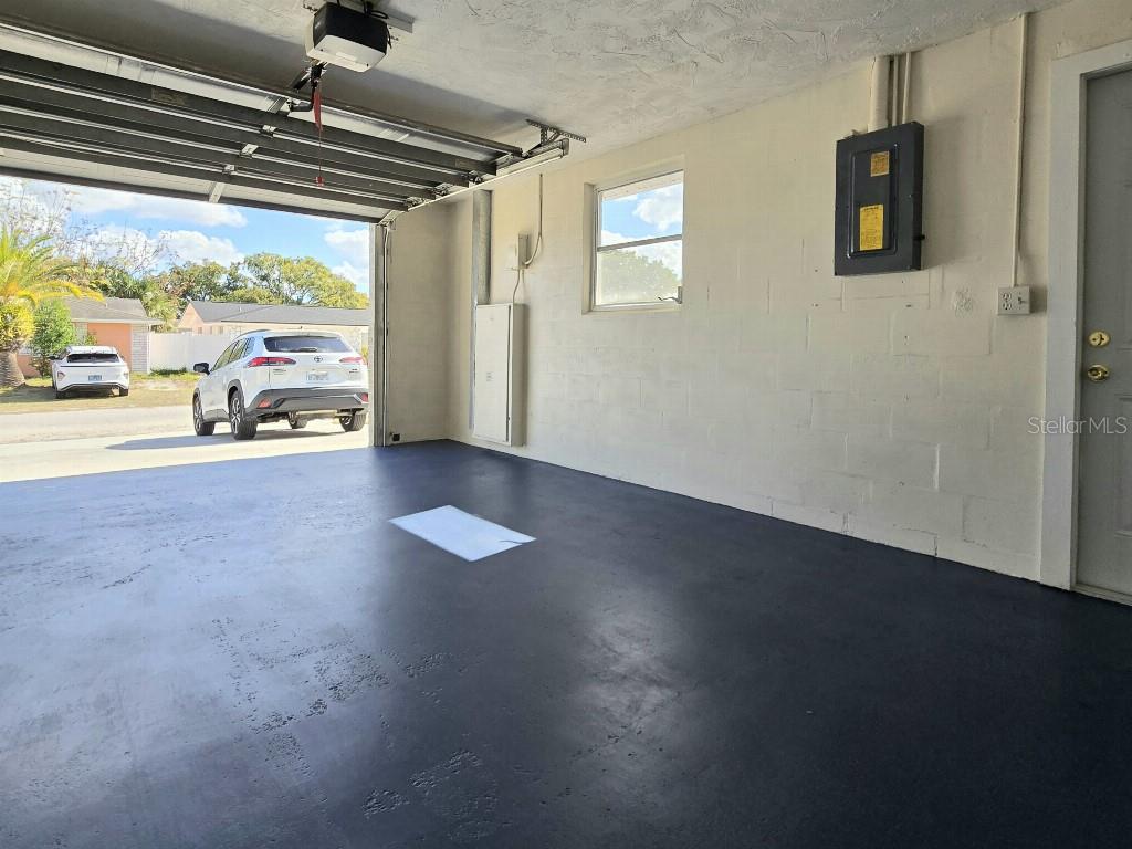 Image 23 of 24 For 11225 Snyder Avenue