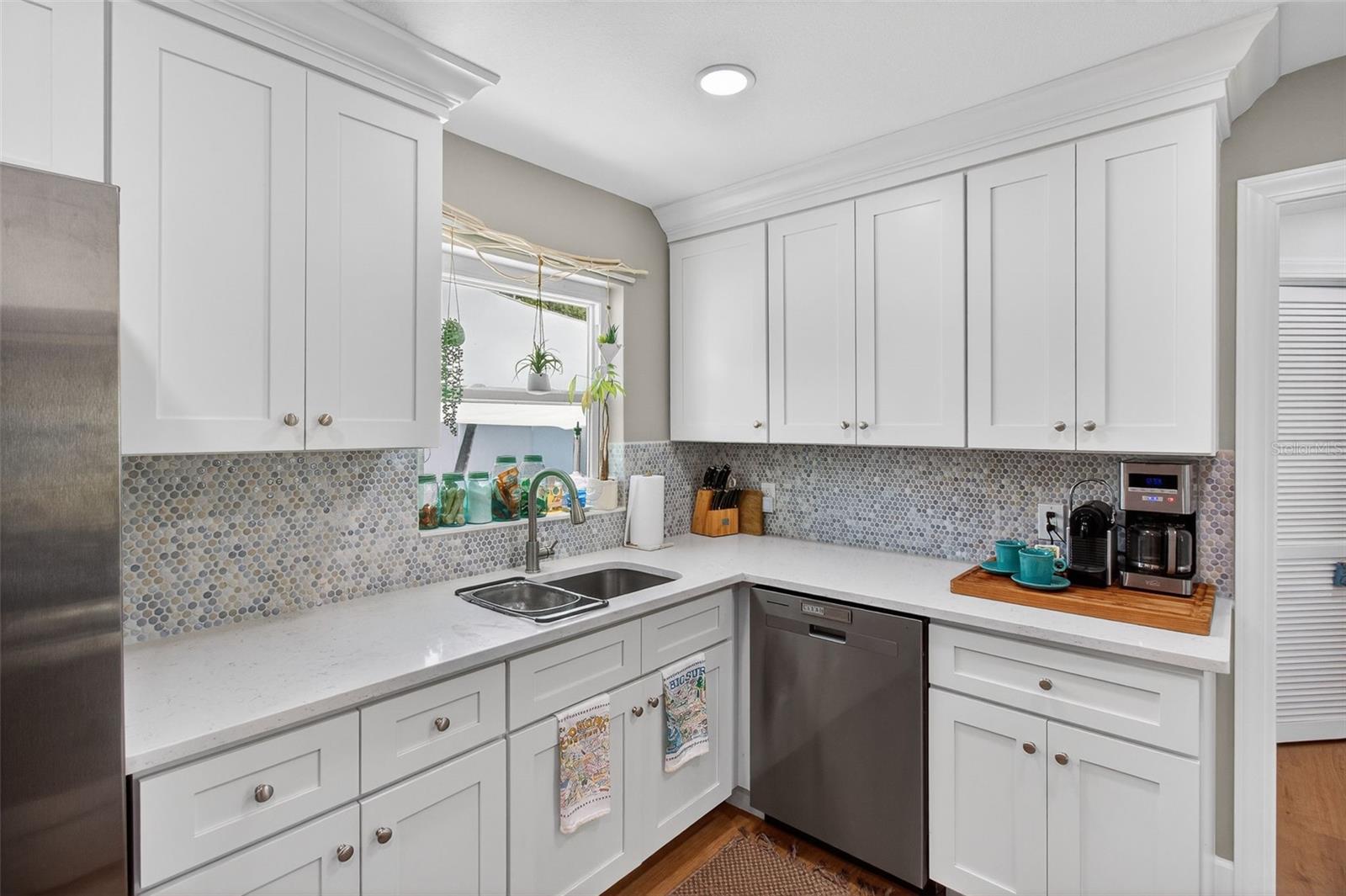 Image 11 of 47 For 741 Lantana Avenue