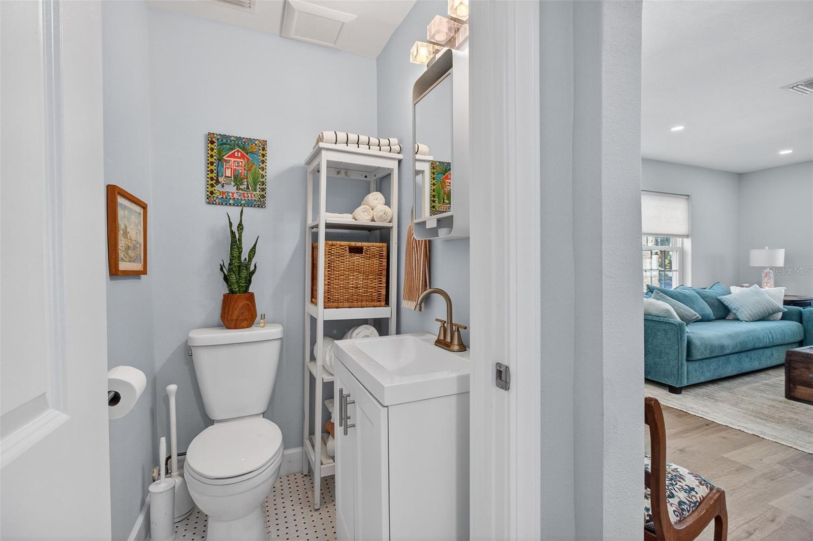 Image 17 of 47 For 741 Lantana Avenue