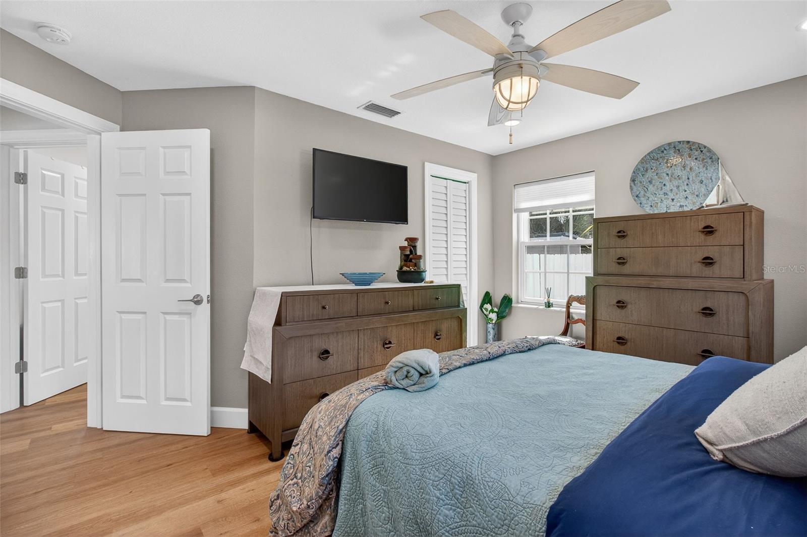 Image 21 of 47 For 741 Lantana Avenue