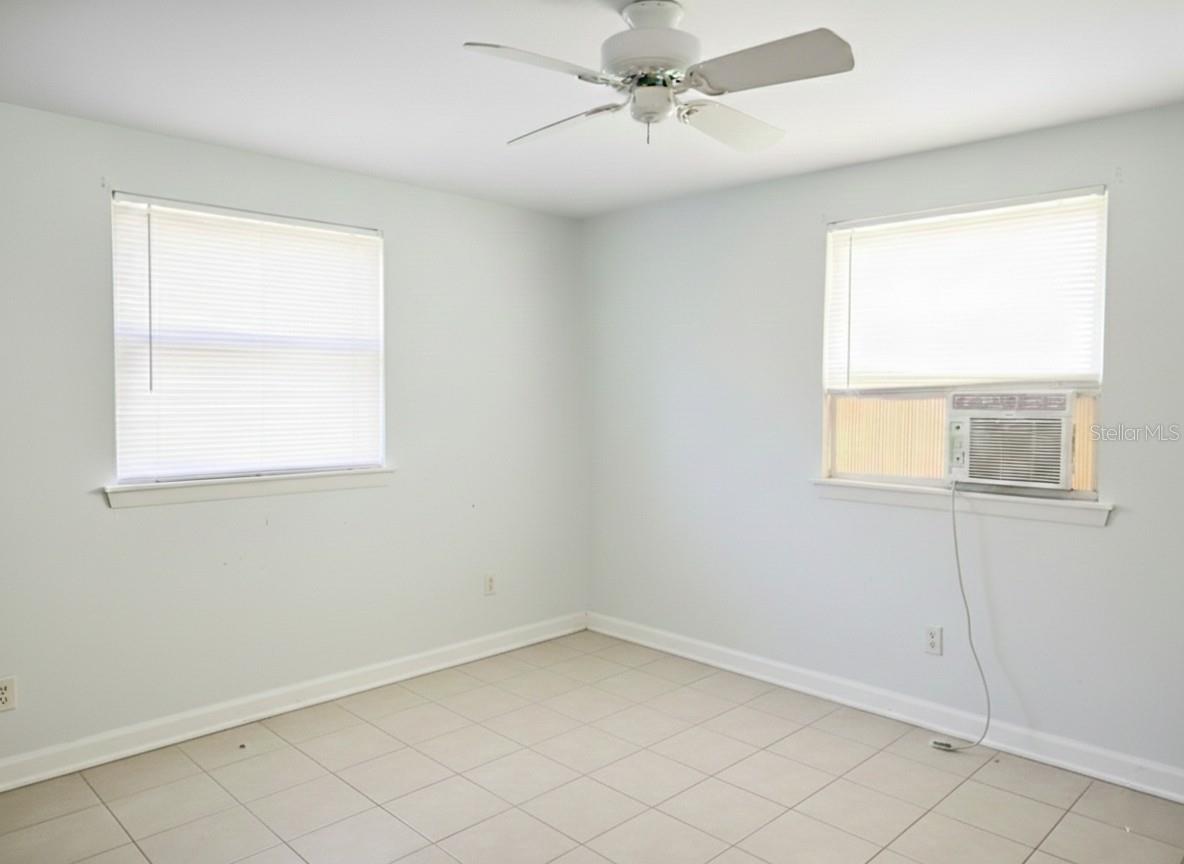 Image 11 of 12 For 122 Algiers Drive