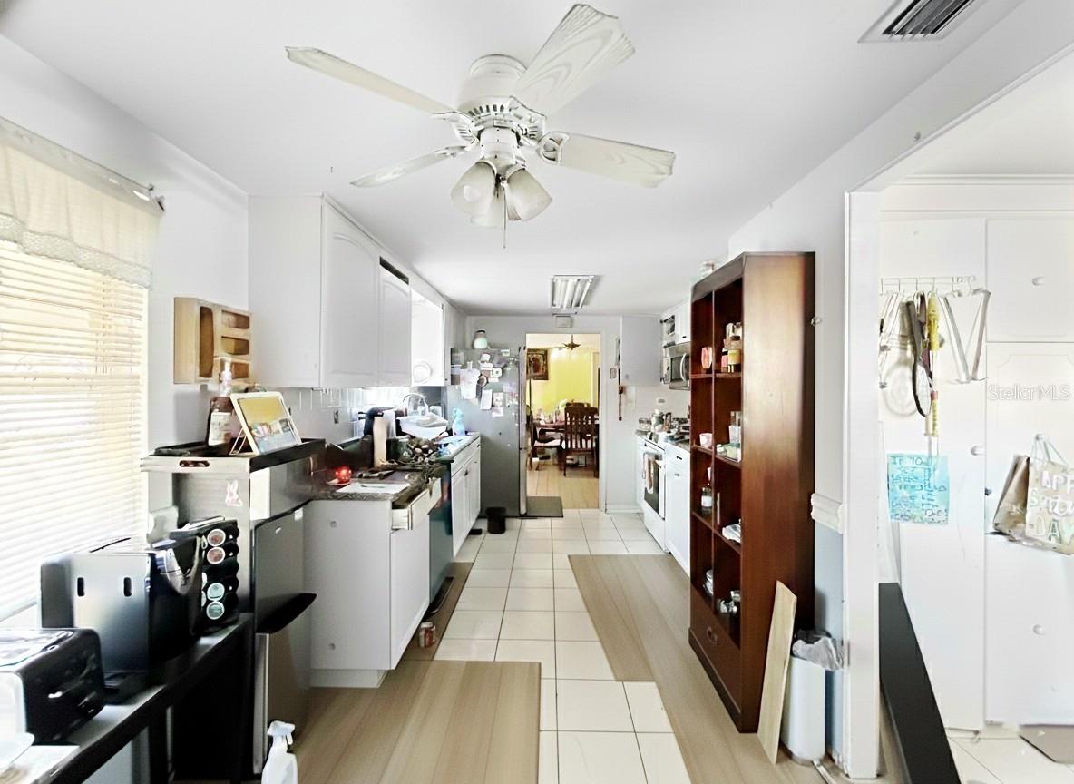 Image 6 of 12 For 122 Algiers Drive