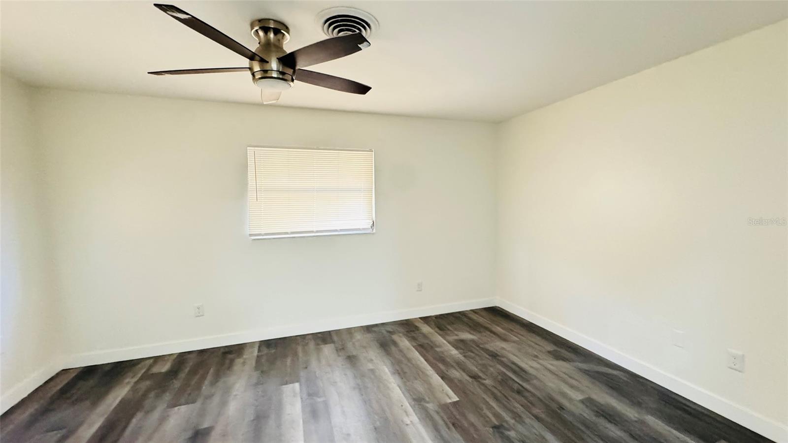 Image 11 of 16 For 3661 Sterling Road