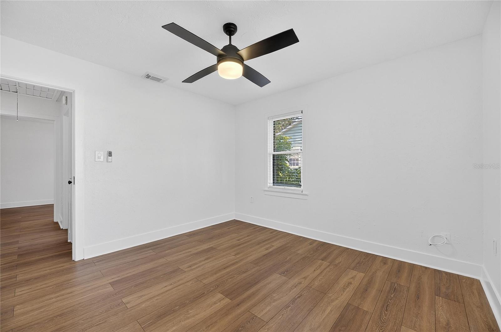 Image 25 of 52 For 1407 North Street 1