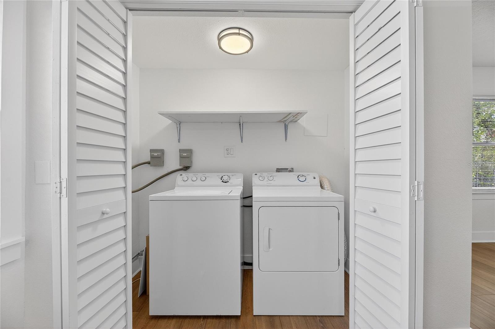 Image 30 of 52 For 1407 North Street 1