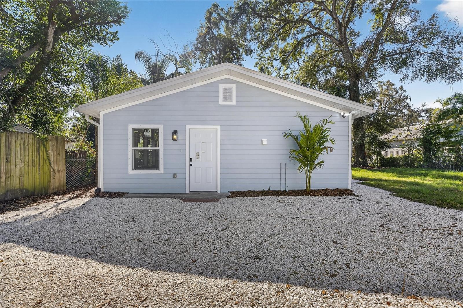 Image 33 of 52 For 1407 North Street 1