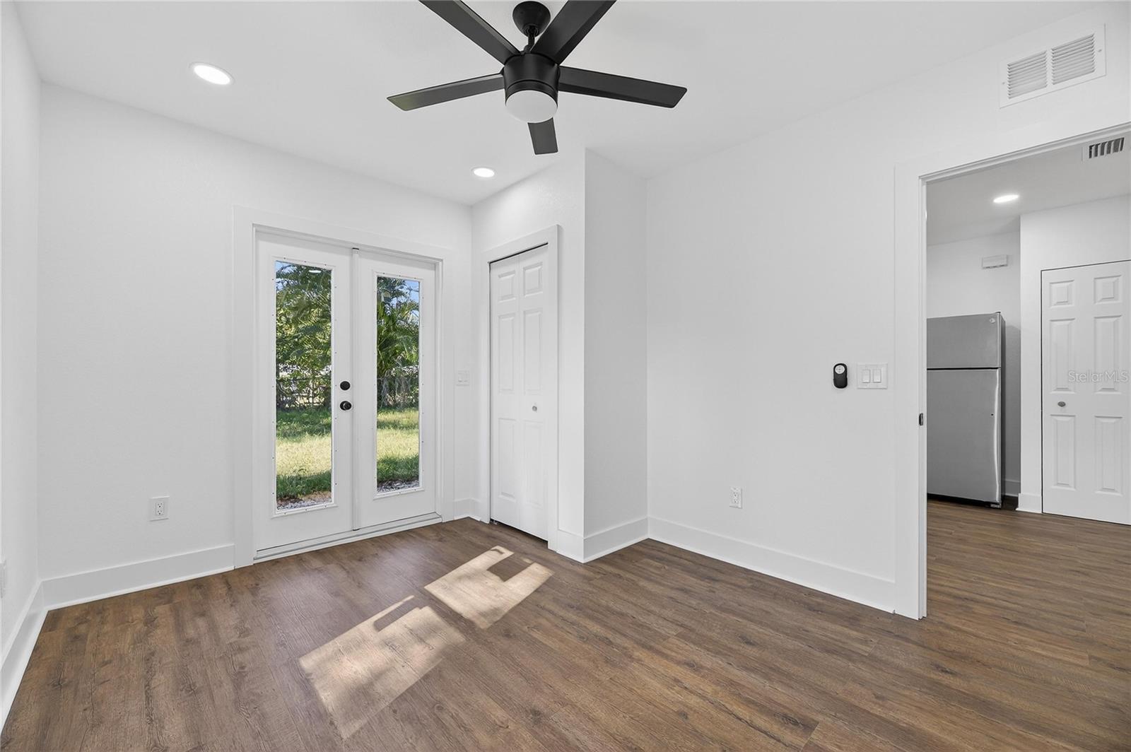 Image 42 of 52 For 1407 North Street 1