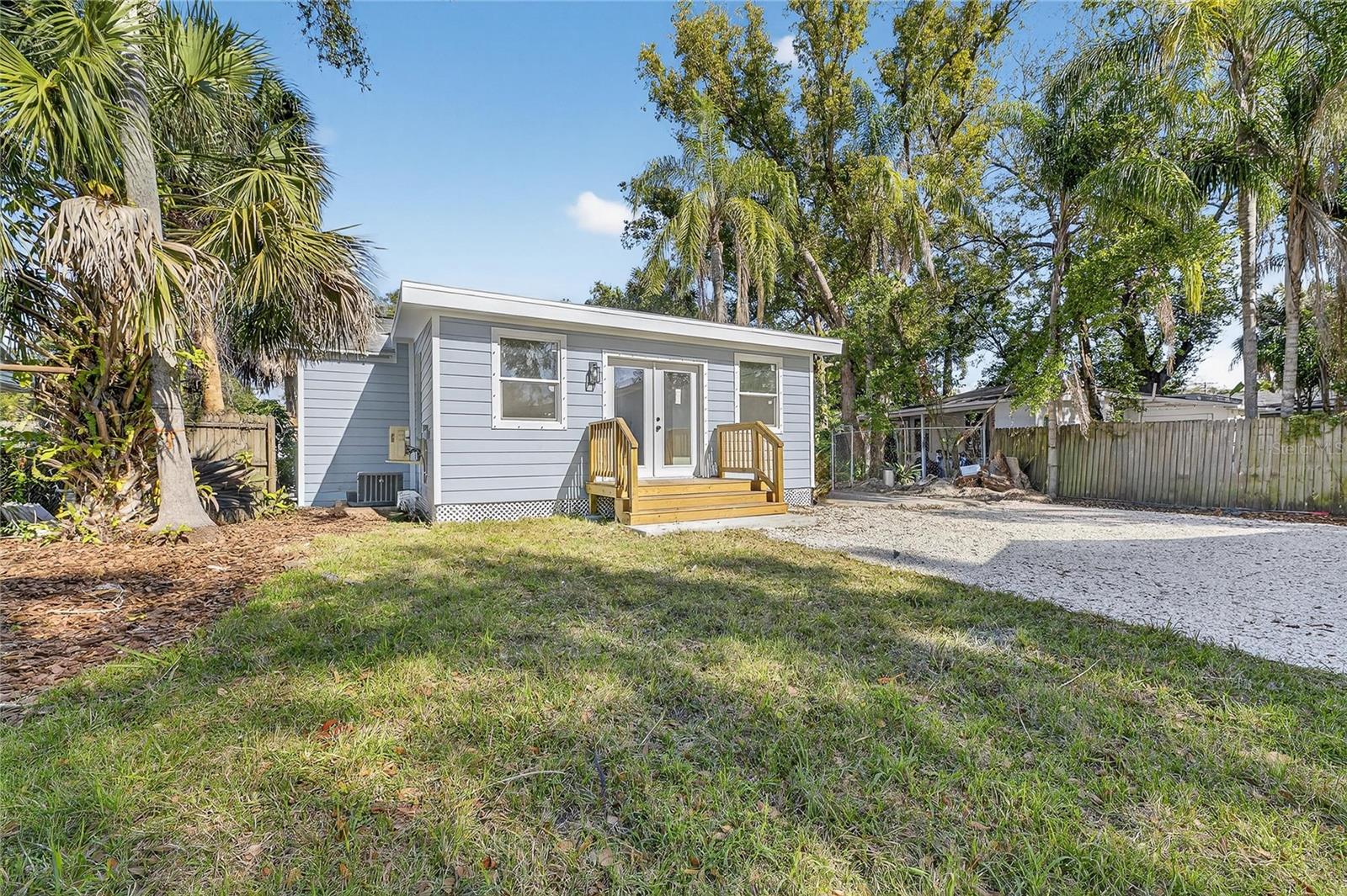 Image 49 of 52 For 1407 North Street 1