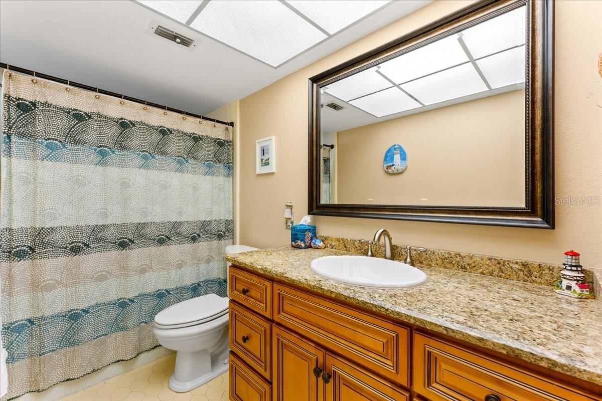 Image 17 of 42 For 5020 Brittany Drive S 118