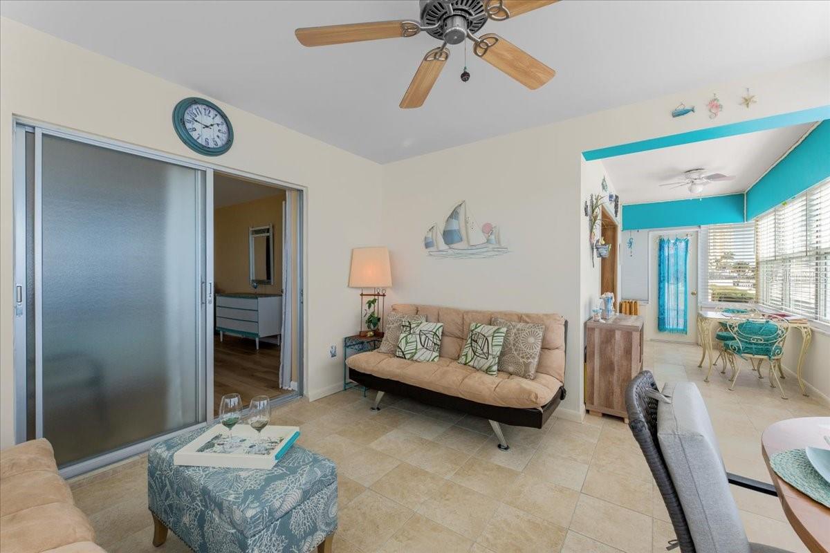 Image 18 of 42 For 5020 Brittany Drive S 118