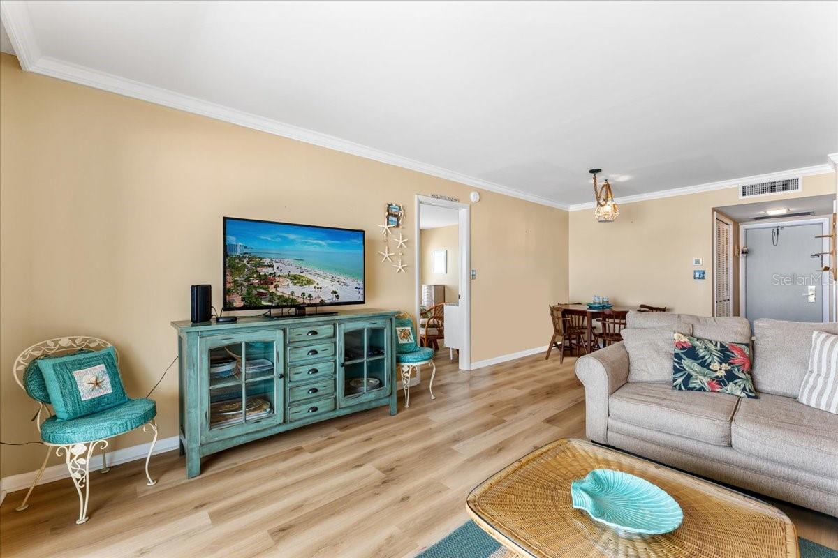 Image 6 of 42 For 5020 Brittany Drive S 118