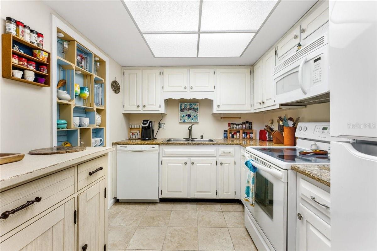 Image 8 of 42 For 5020 Brittany Drive S 118