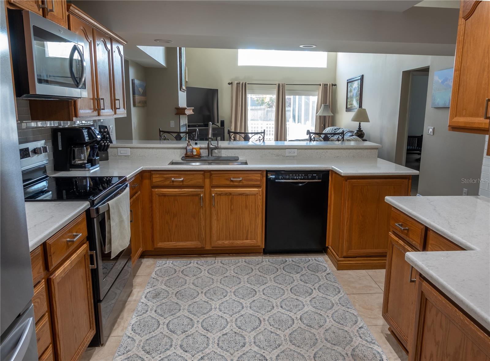 Image 11 of 26 For 1510 Storington Avenue