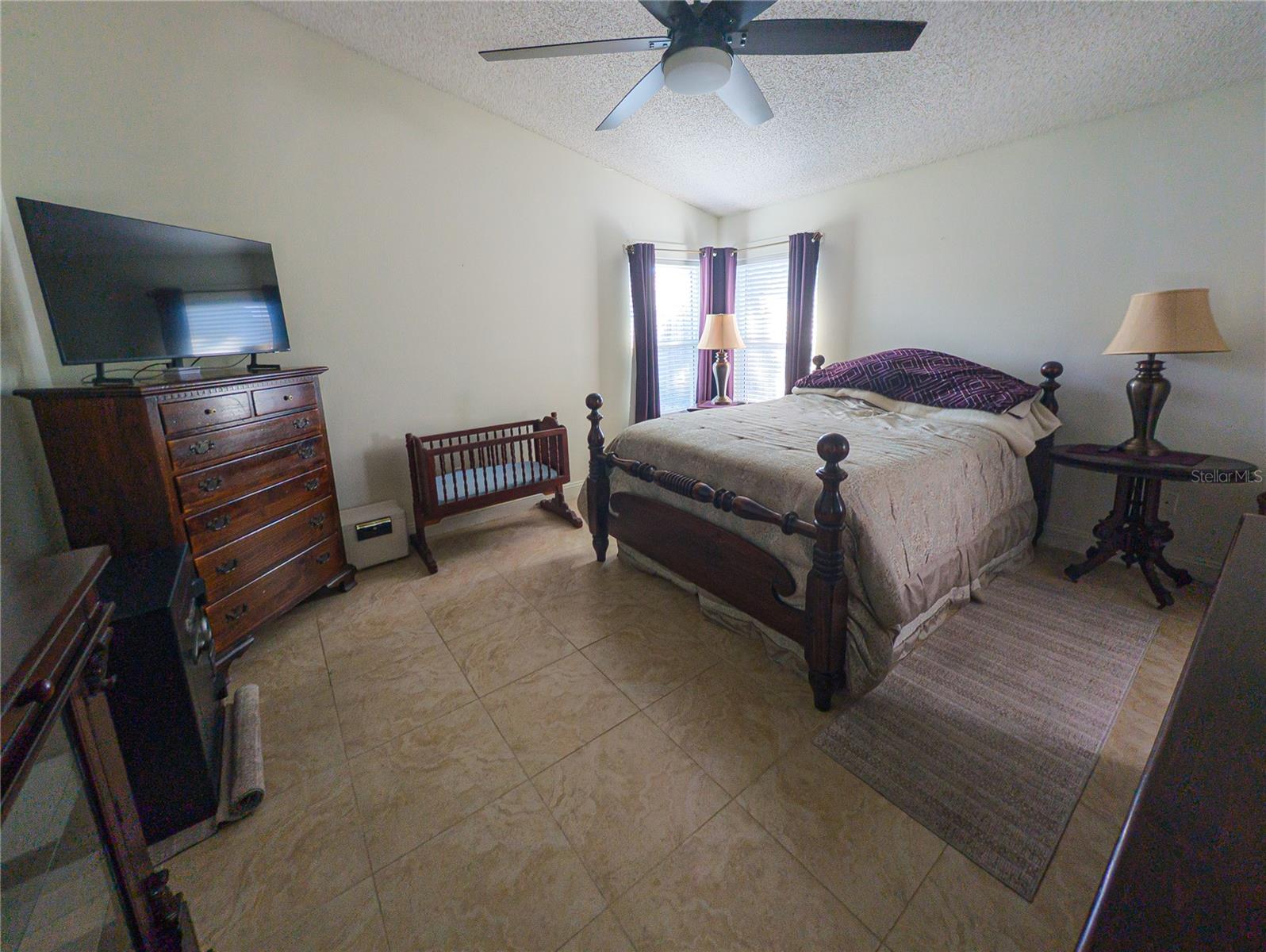 Image 14 of 26 For 1510 Storington Avenue