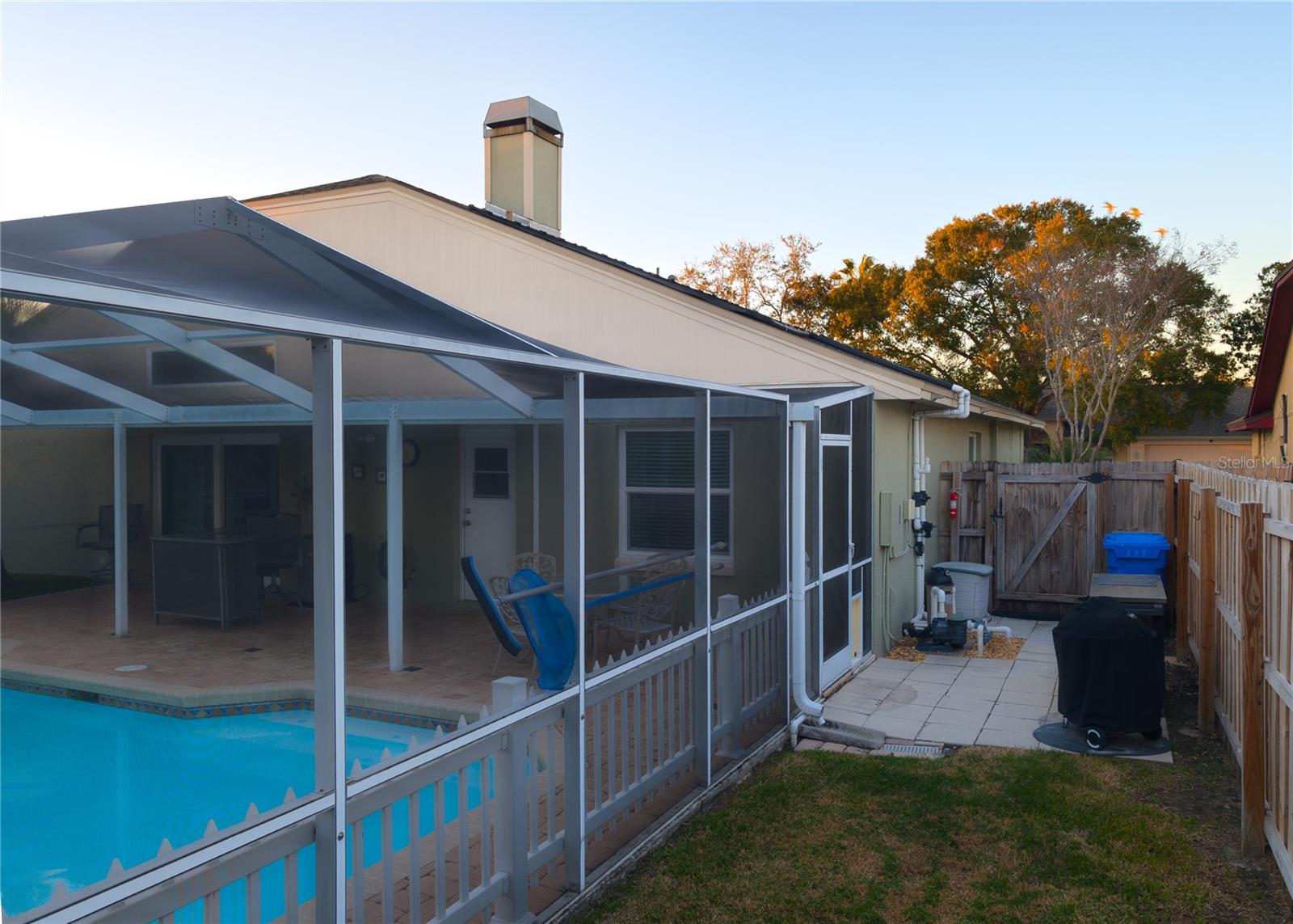 Image 7 of 26 For 1510 Storington Avenue