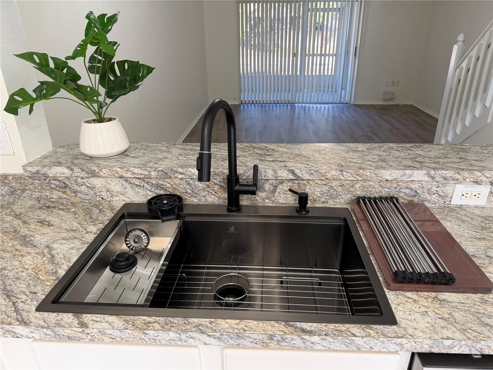 Image 5 of 42 For 1206 Kennewick Court