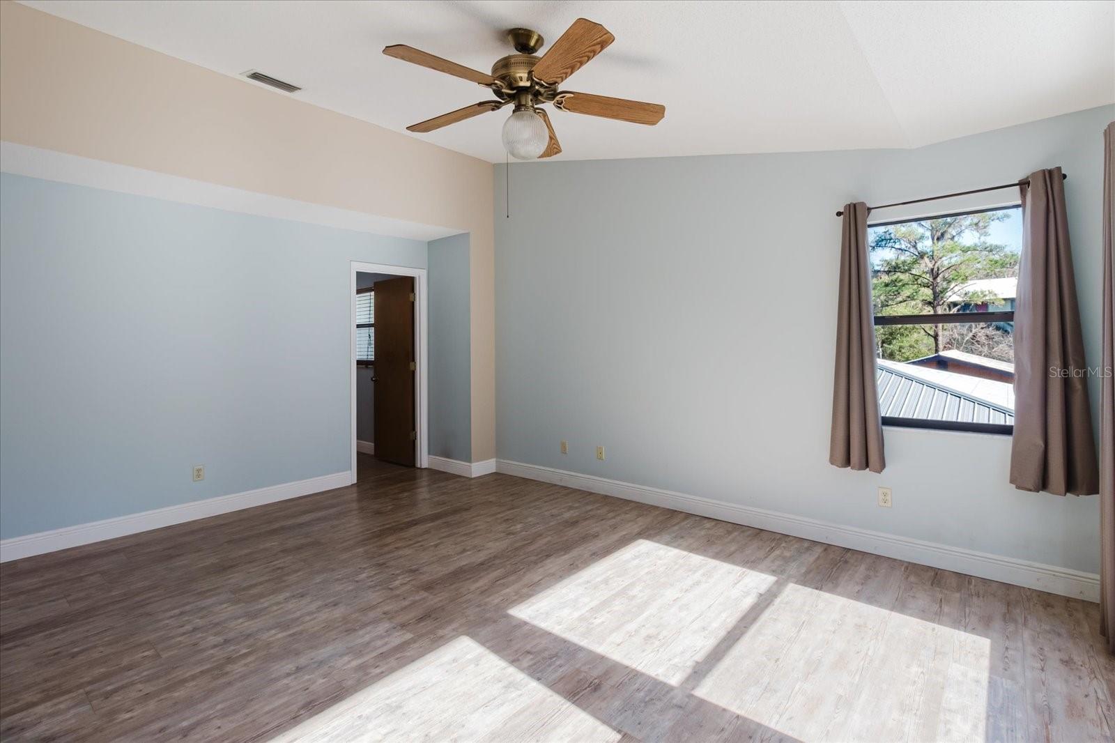 Image 44 of 81 For 28330 Peterson Camp Road