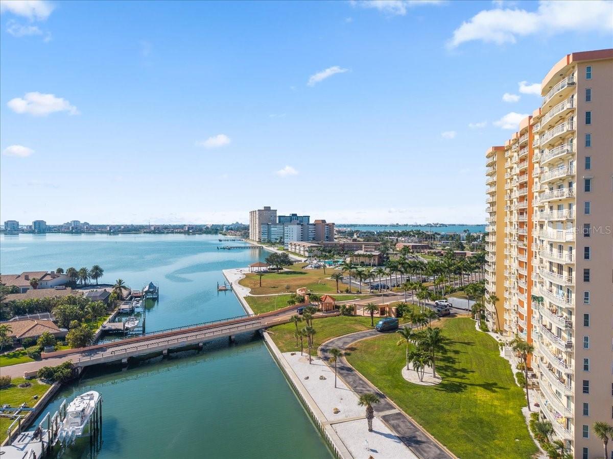 Listing photo id 18 for 4900 Brittany Drive S 610