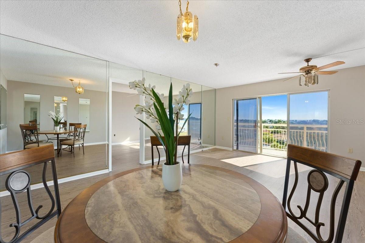 Listing photo id 1 for 4900 Brittany Drive S 610