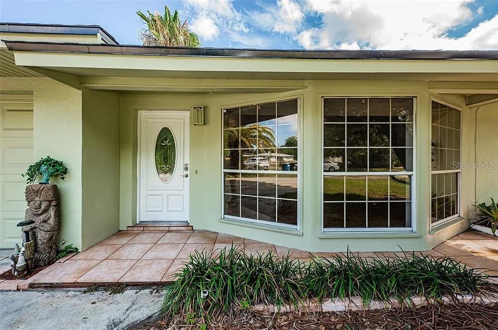 Image 2 of 49 For 1806 Beverly Circle N