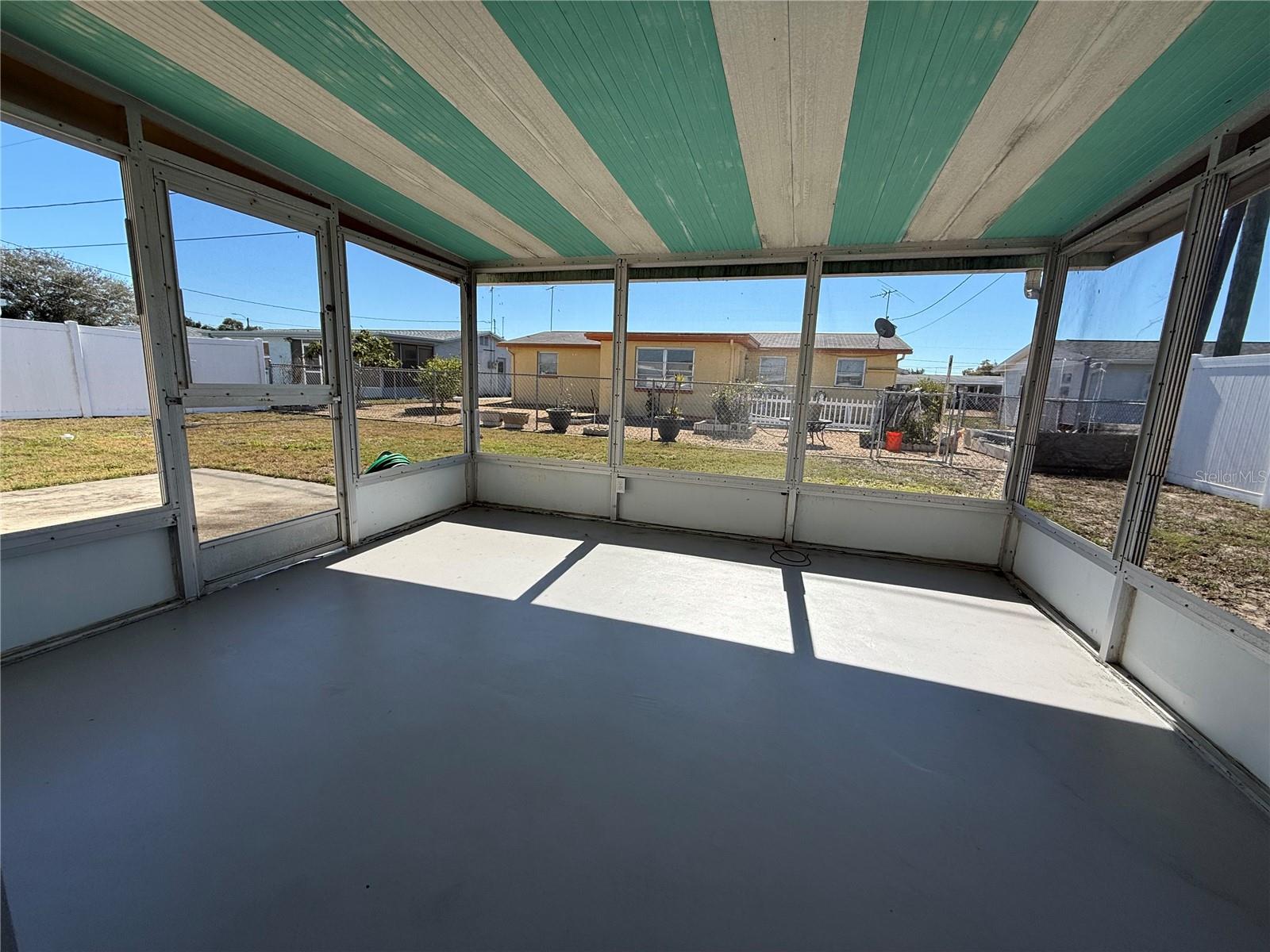 Image 15 of 16 For 3838 Beechwood Drive