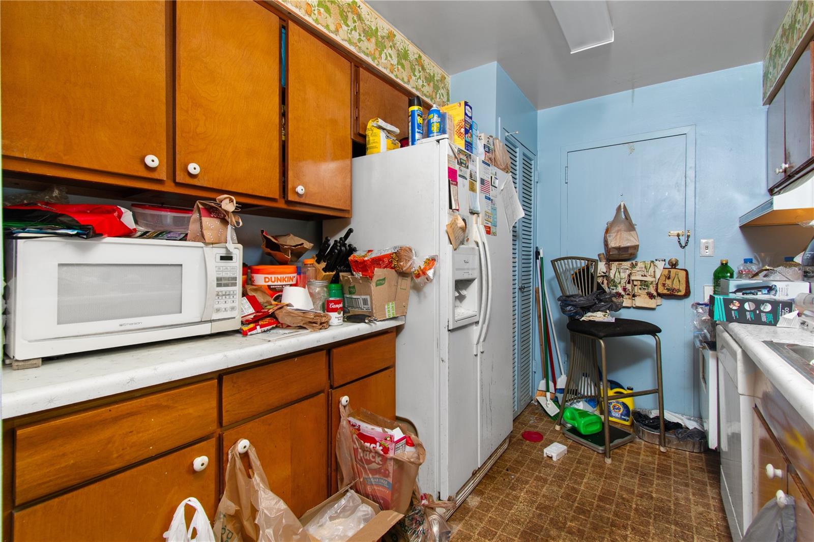 Listing photo id 12 for 7200 Sunshine Skyway Lane S 2a