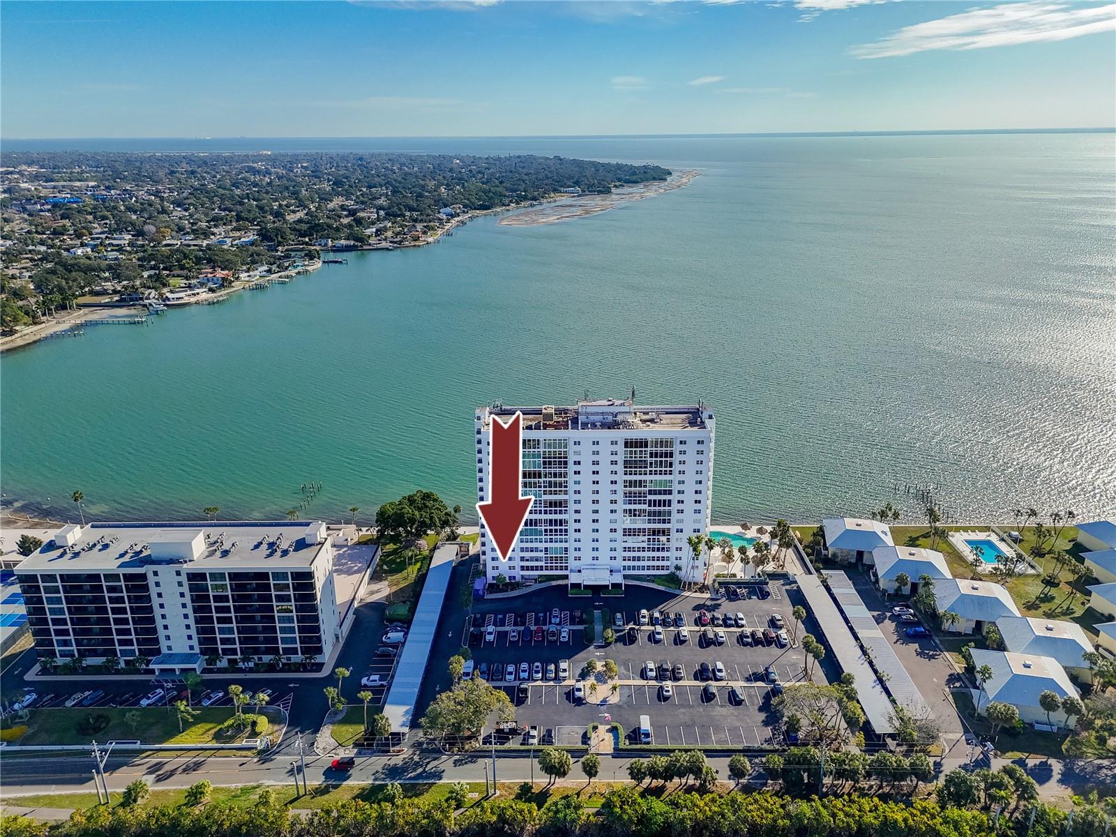 Listing photo id 0 for 7200 Sunshine Skyway Lane S 2a