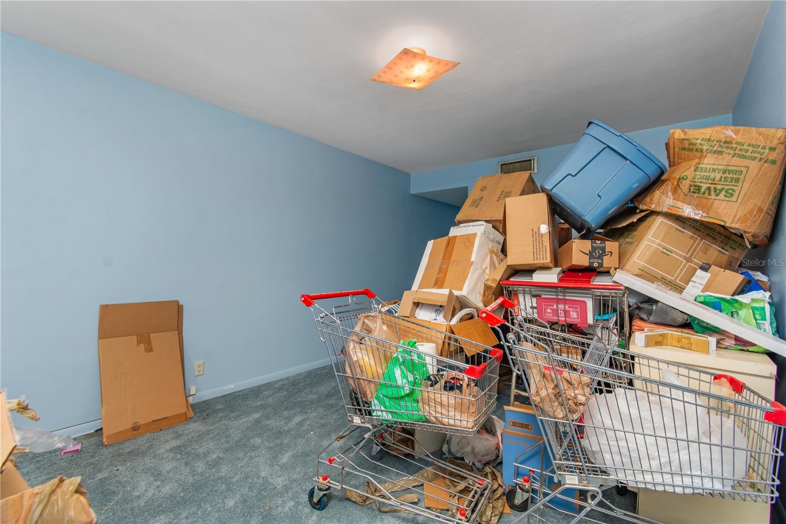 Listing photo id 23 for 7200 Sunshine Skyway Lane S 2a