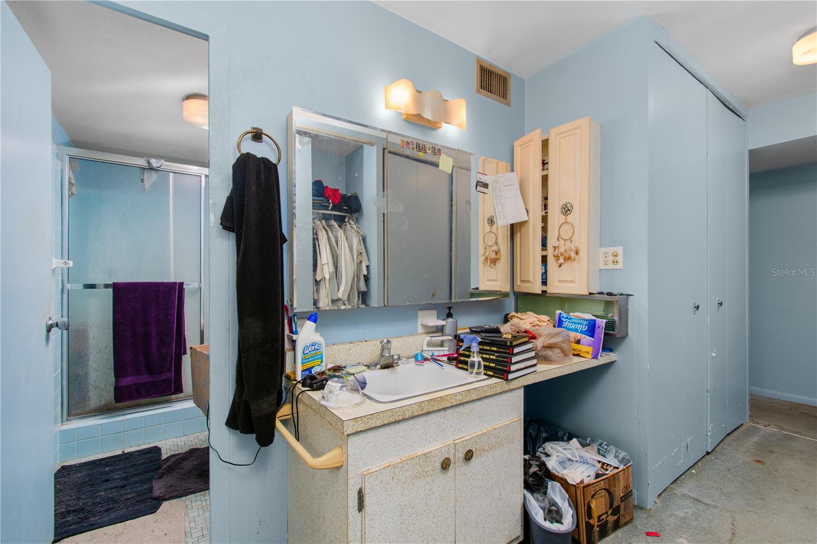 Listing photo id 27 for 7200 Sunshine Skyway Lane S 2a