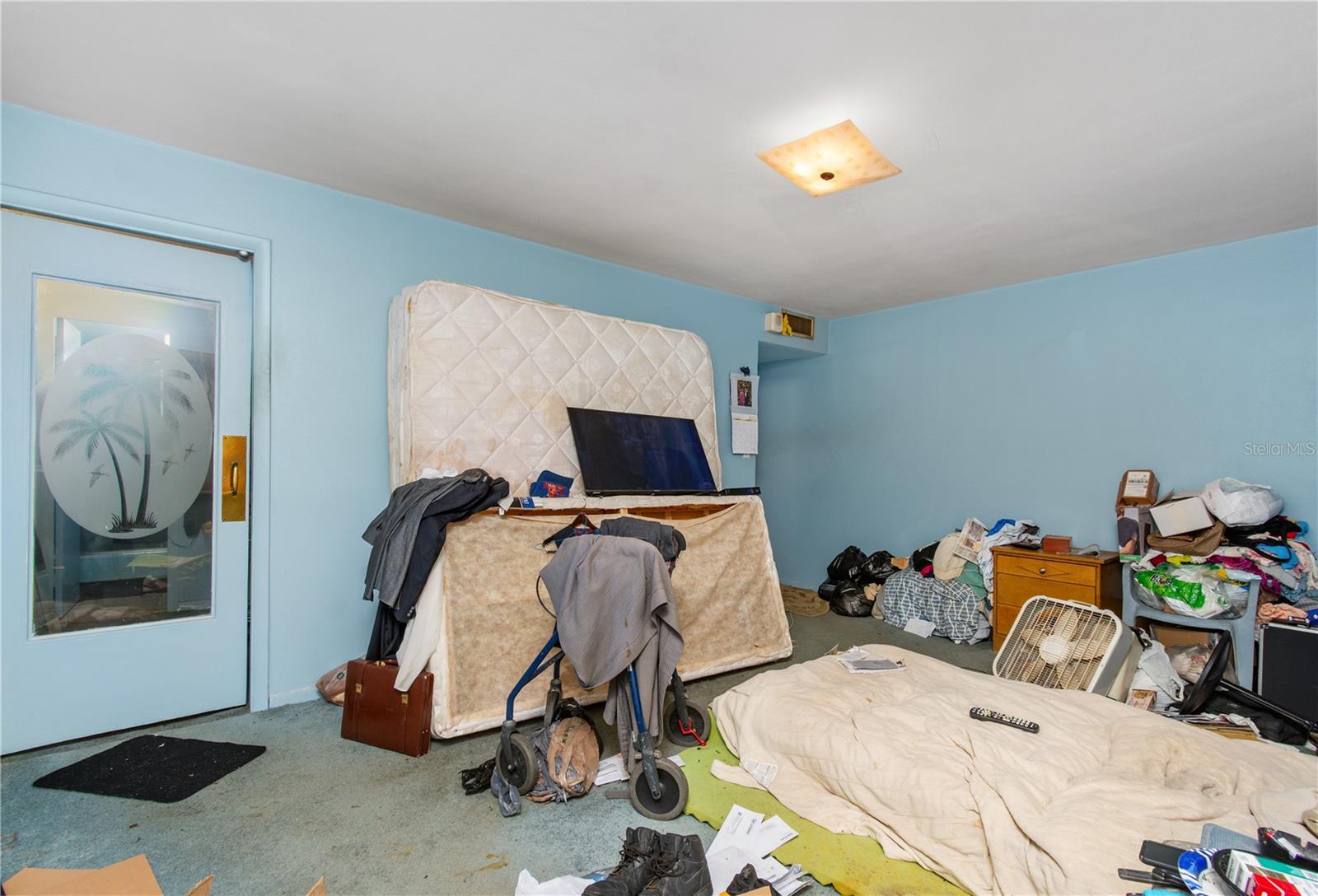 Listing photo id 31 for 7200 Sunshine Skyway Lane S 2a