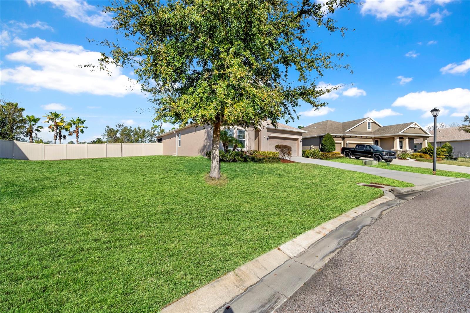 Image 7 of 67 For 3147 Mela Court