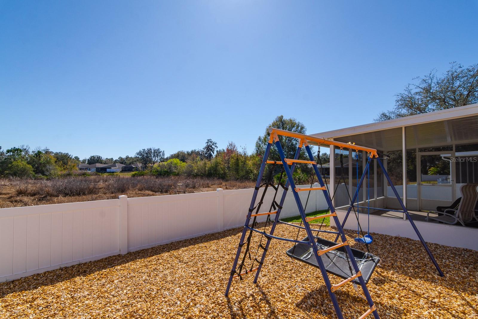 Image 15 of 50 For 7932 Harbor Bridge Boulevard