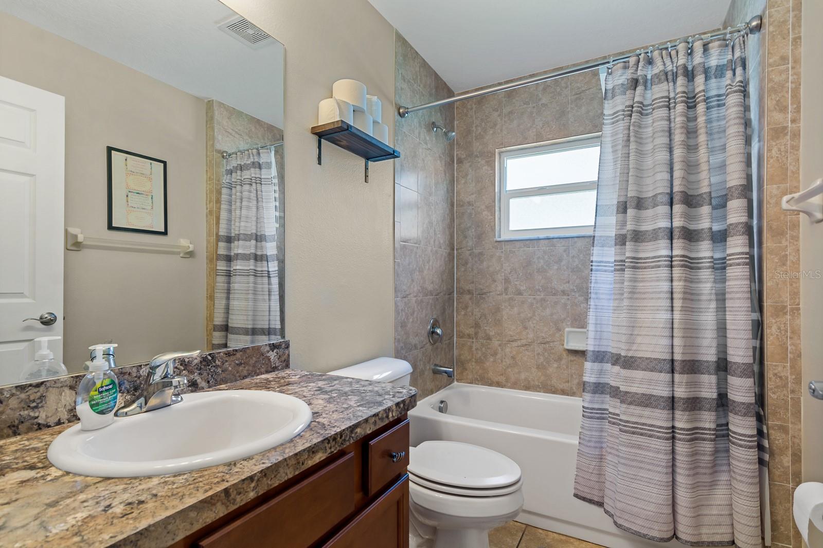 Image 25 of 50 For 7932 Harbor Bridge Boulevard